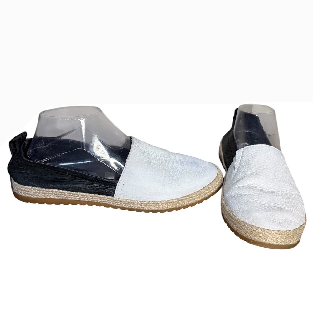 Sorel White Black Ella Slip On Espadrille Leather Flats Women's Size 9.5